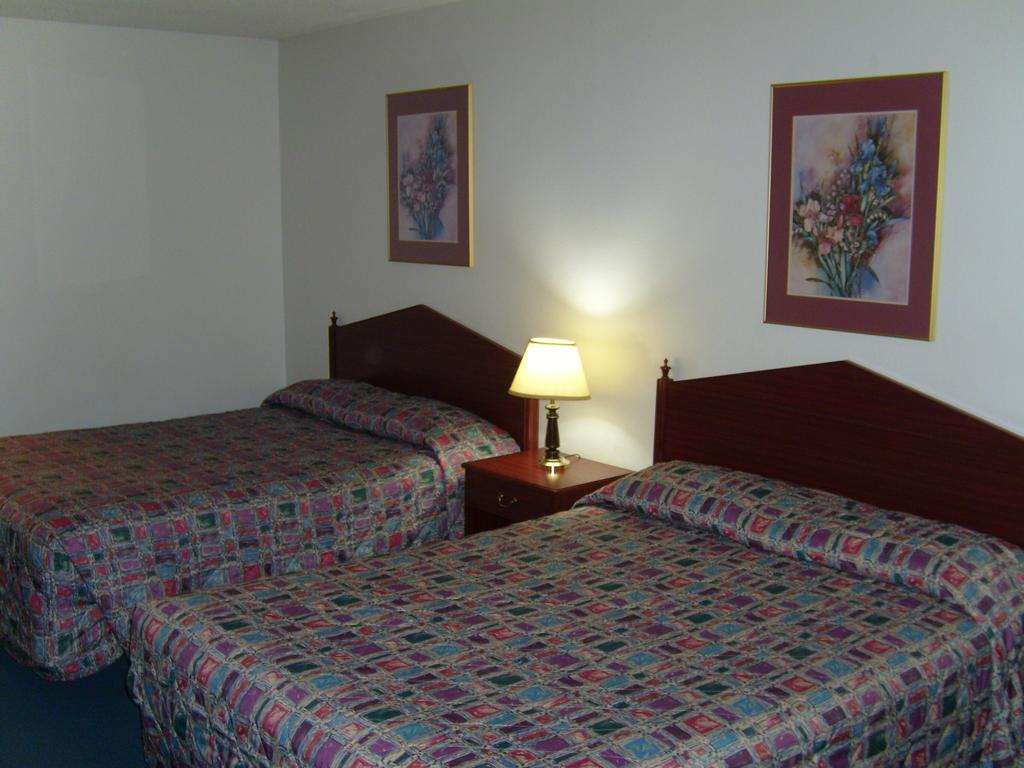 Stagecoach Inn Motel Molalla Room photo